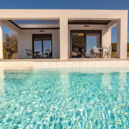Romantic Helidoni Kefalonia * سفوروناتا
